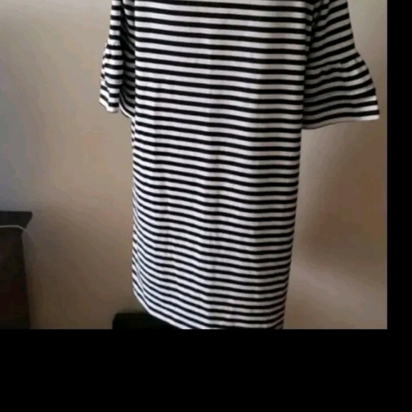 Halogen black stripe dress size medium - Picture 6 of 6